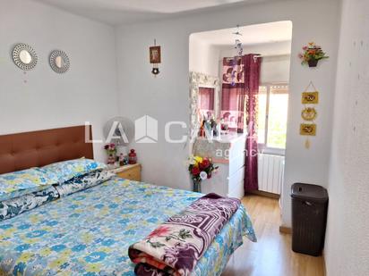 Bedroom of Flat for sale in Santa Coloma de Gramenet  with Heating