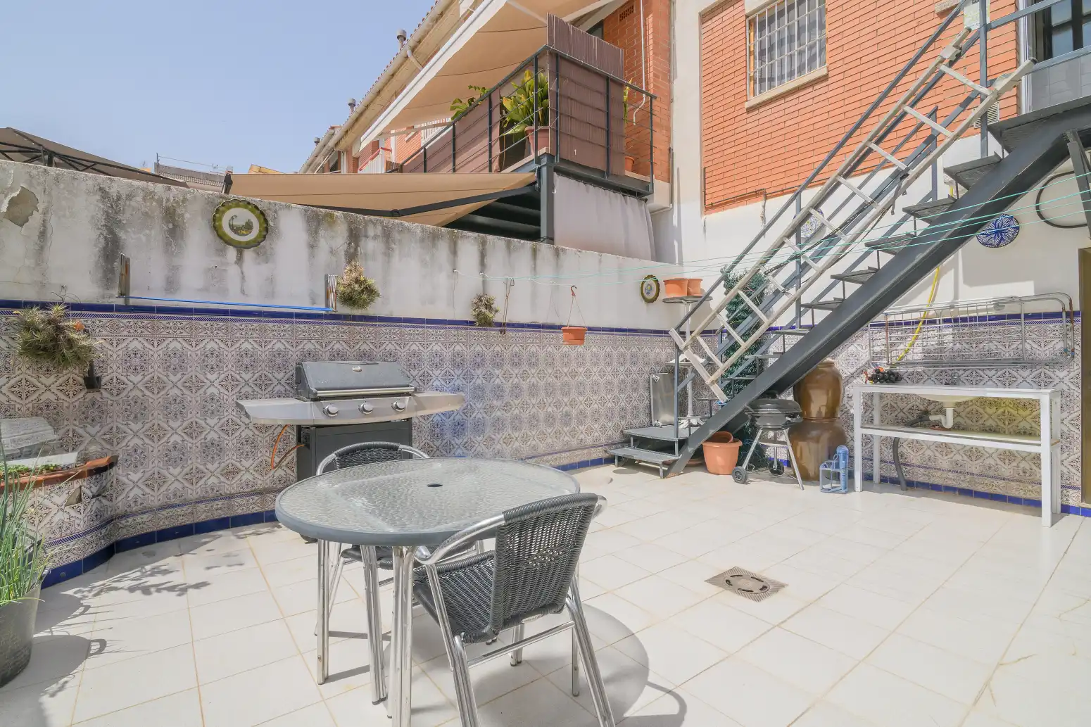 Terrassa de Casa adosada en venda en Sant Boi de Llobregat amb Aire condicionat i Terrassa