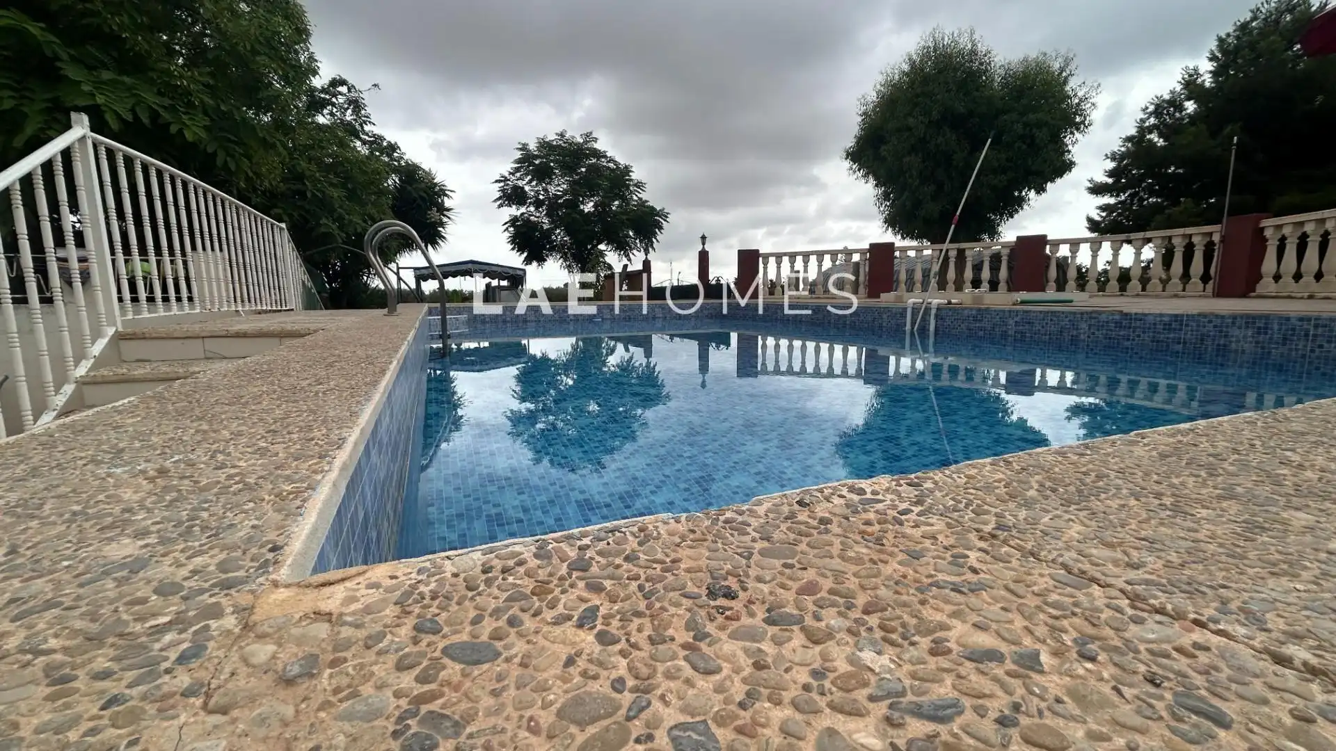 Piscina de Casa o xalet en venda en Alicante / Alacant amb Terrassa