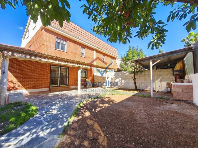 Casa adosada en Venta en Pinos en Cabanillas del Campo