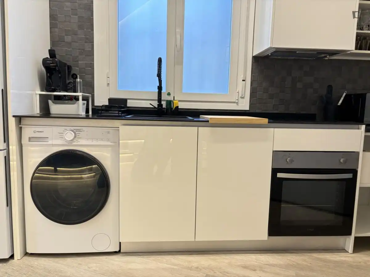 Cocina de Apartamento de alquiler en Madrid con Amueblado, Horno y Lavadora