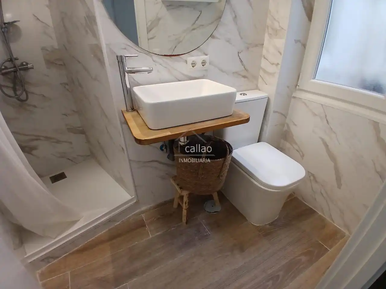 Badezimmer von Wohnung zur Miete in Ares, A Coruña