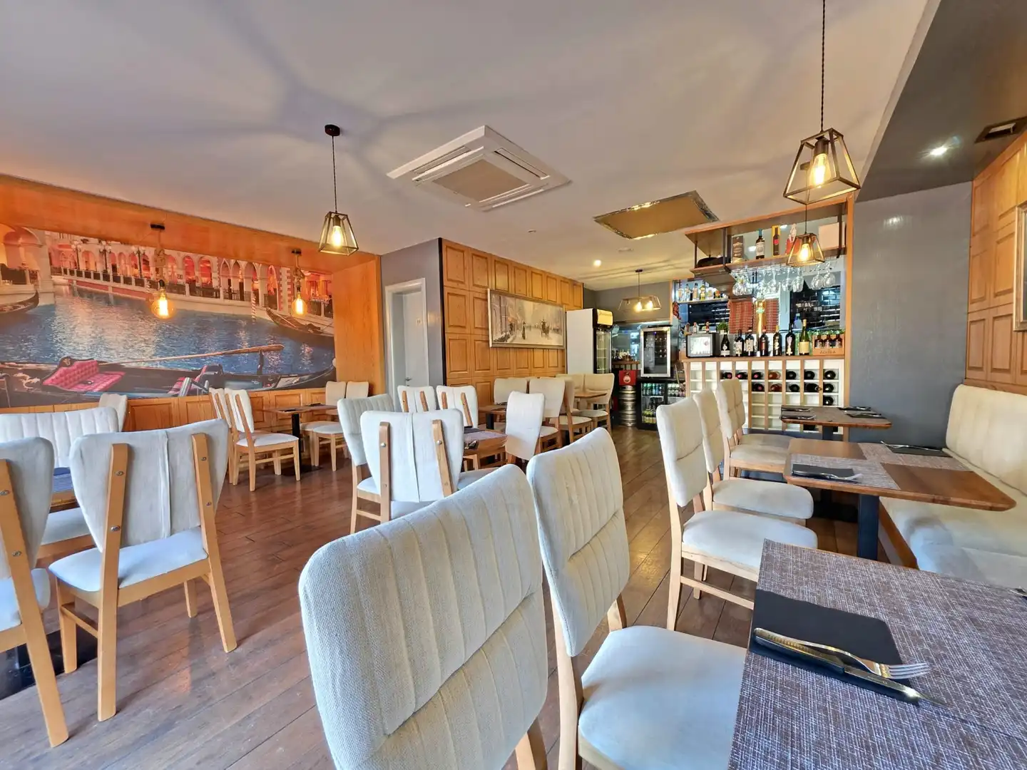 Commercial properties for rent in Sant Martí