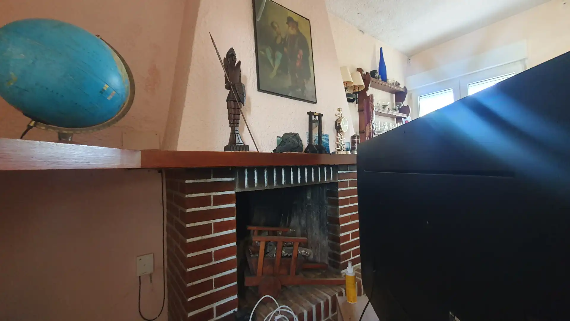Sala d'estar de Casa o xalet en venda en Valdemorillo amb Calefacció, Jardí privat i Terrassa