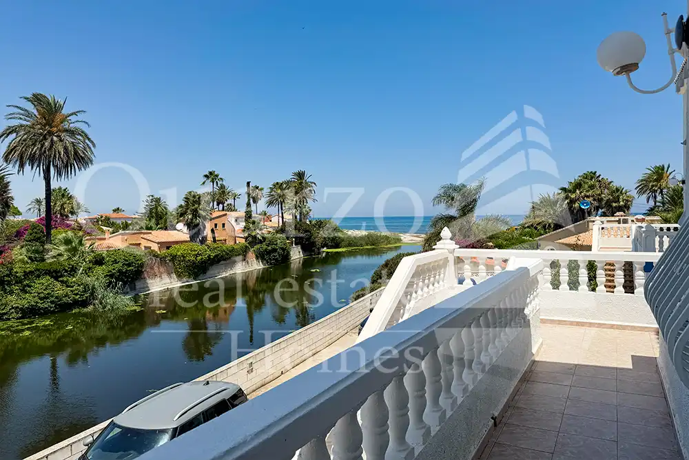 Vista exterior de Apartamento en venta en Dénia con Aire acondicionado, Calefacción y Terraza
