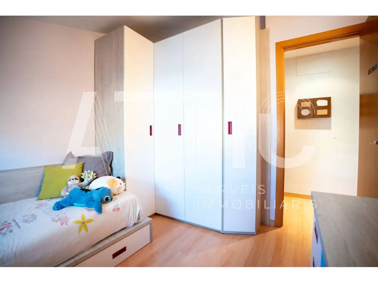 Schlafzimmer von Dachboden zum Verkauf in Sant Quirze del Vallès mit Klimaanlage, Heizung und Parkett