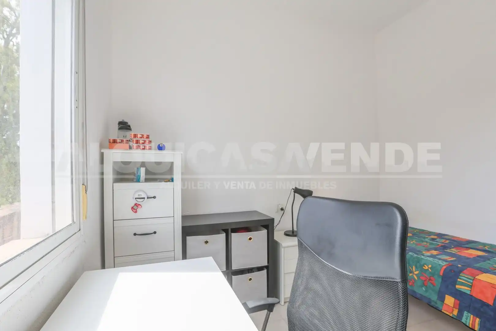 Flat for sale in Sevilla  with Air Conditioner
