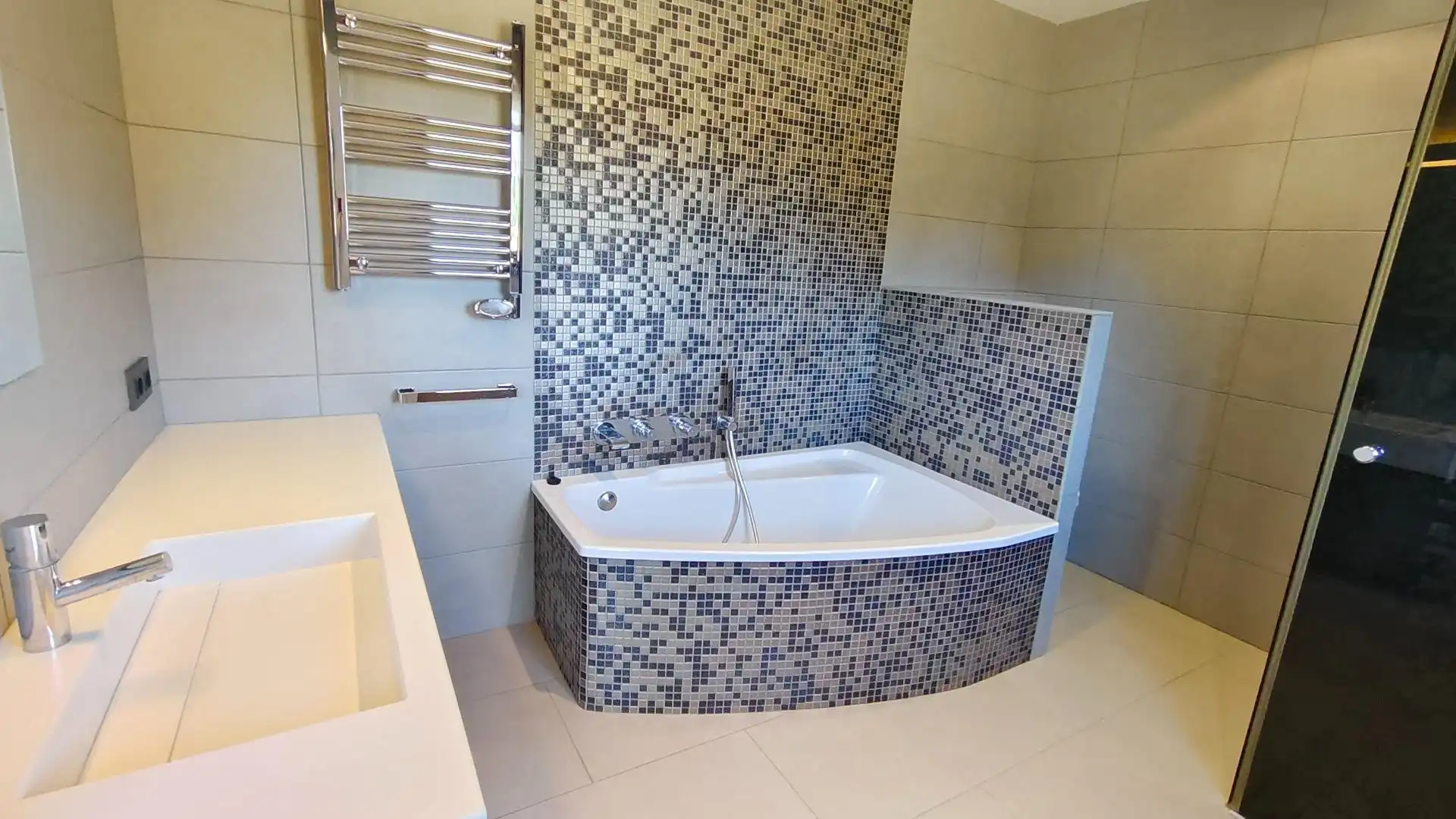 Baño de Casa o chalet en venta en Vilobí d'Onyar con Calefacción, Jardín privado y Terraza