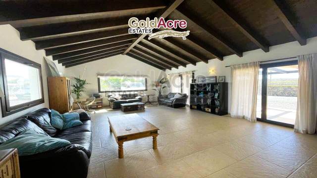 Casa-chalet en Venta en Lajares