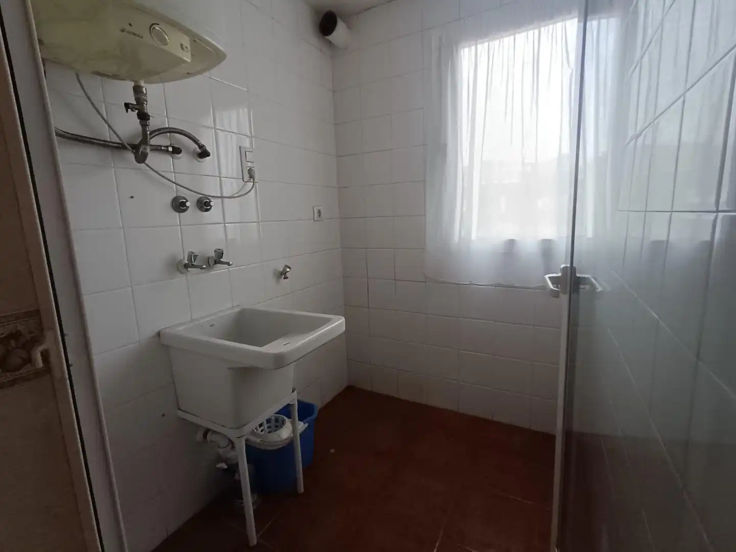 Baño de Casa adosada en venta en Petrer con Jardín privado, Terraza y Balcón