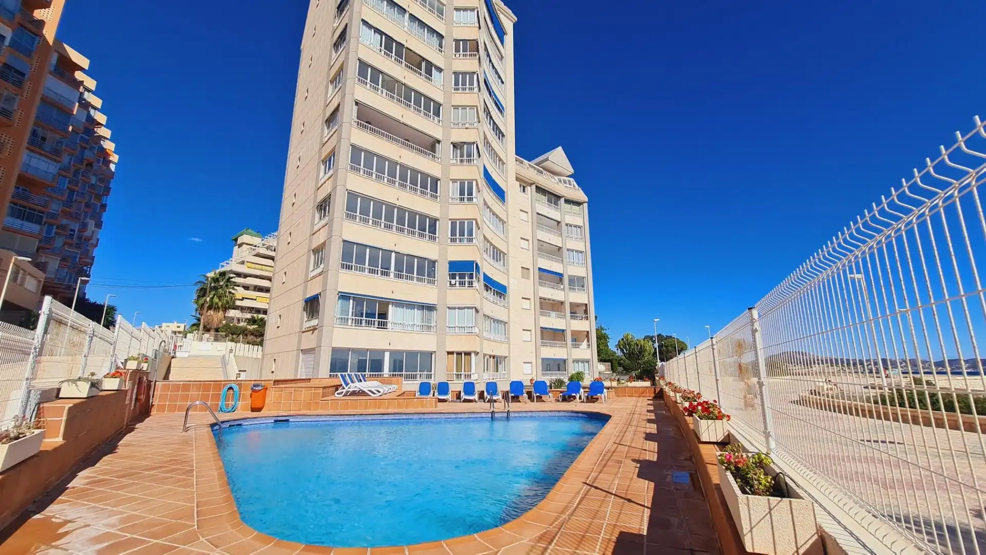 Appartement compact avec piscine à vendre à Zona Levante - Playa Fossa