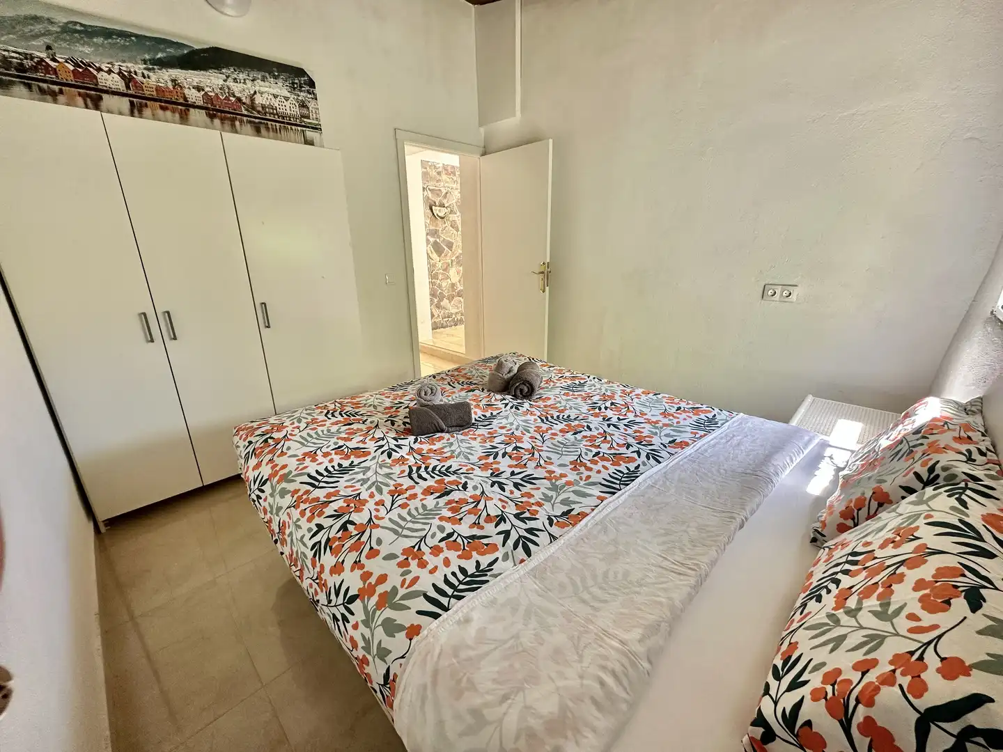 Schlafzimmer von Einfamilien-Reihenhaus zur Miete in Arona mit Terrasse, Möbliert und Ofen