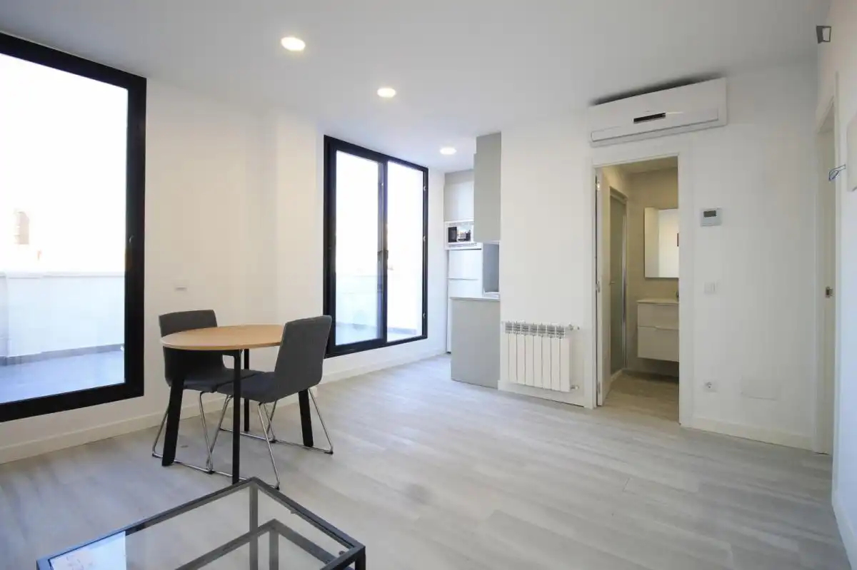 Apartamento de alquiler en Almendrales