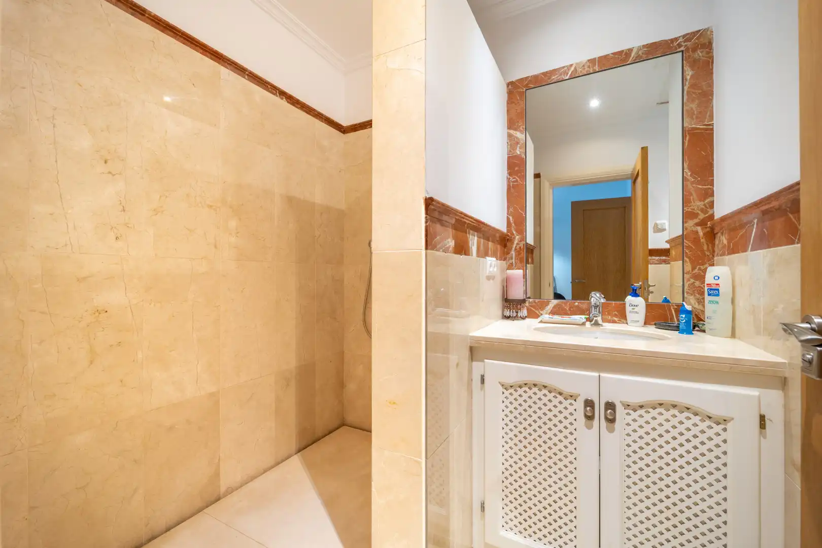 Baño de Casa o chalet en venta en Istán con Aire acondicionado, Jardín privado y Terraza