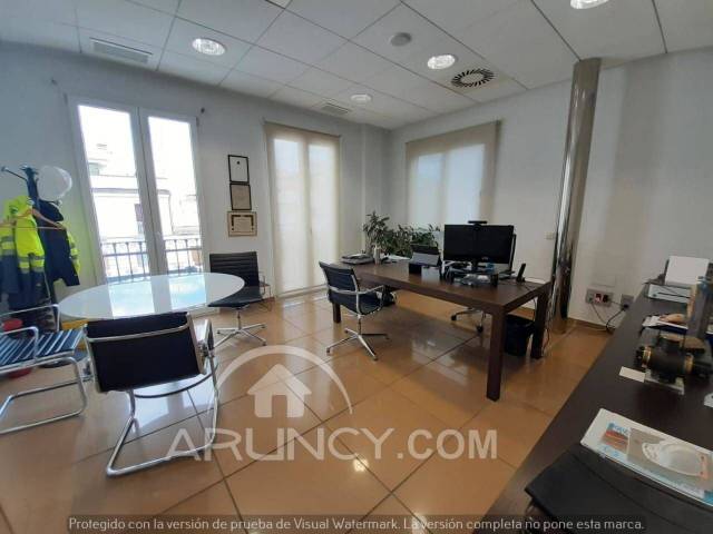 Local comercial en Alquiler en Calle Alonso Carrillo en San Pablo