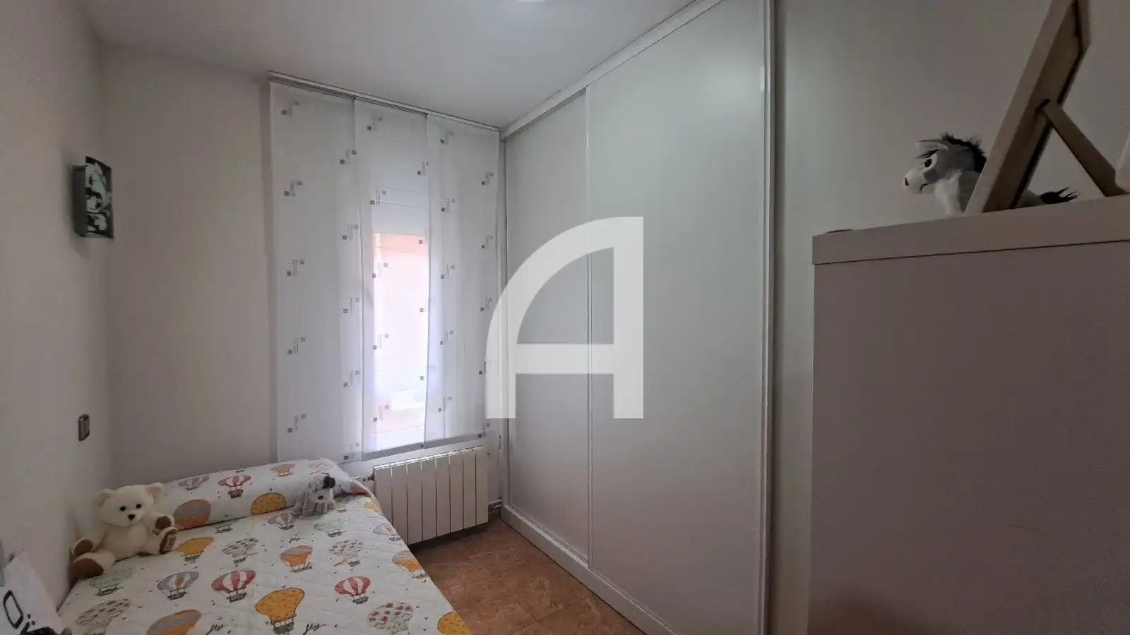 Dormitori de Pis en venda en Terrassa amb Aire condicionat, Calefacció i Terrassa