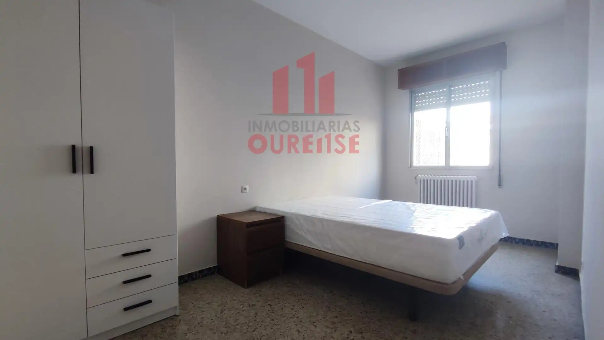Schlafzimmer von Wohnung zur Miete in Ourense Capital  mit Heizung, Möbliert und Balkon
