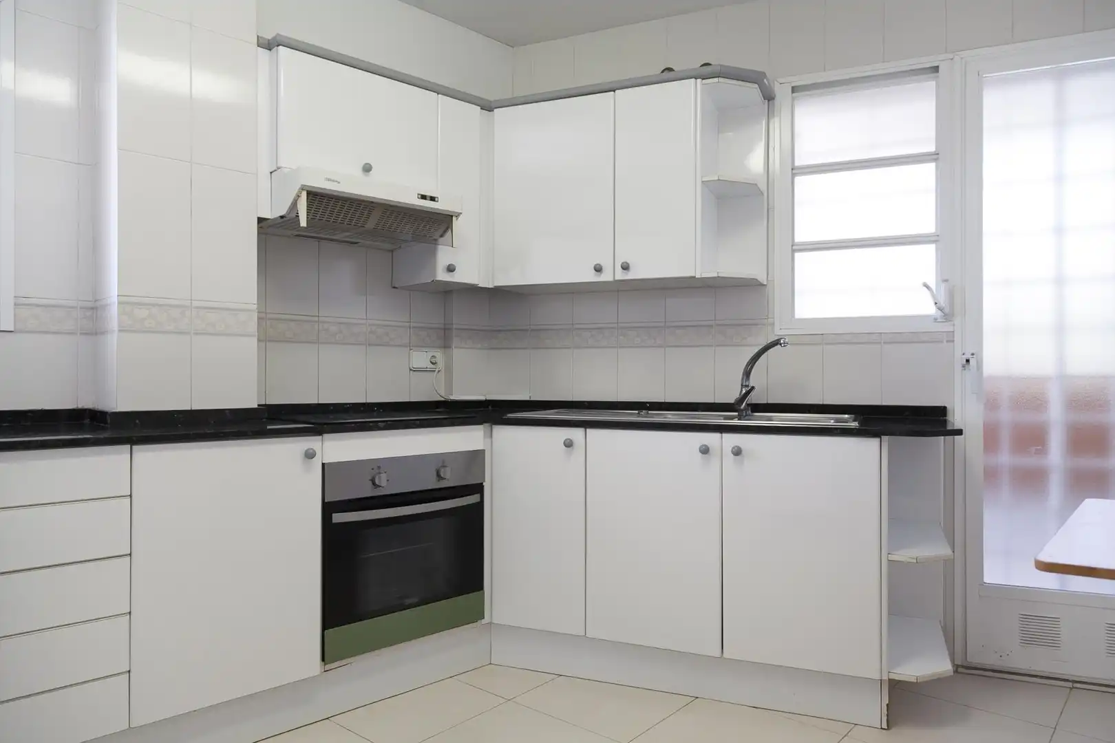 Apartments for sale in de Colón, 15, Mar i Camp - Platja dels Capellans