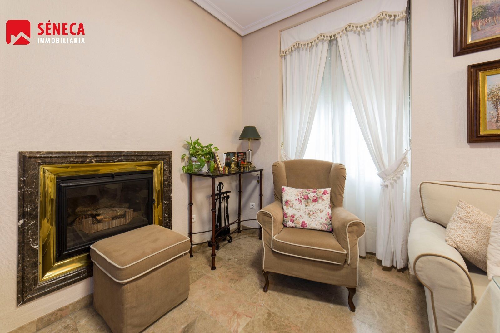 Sala d'estar de Pis en venda en  Córdoba Capital amb Aire condicionat, Calefacció i Terrassa