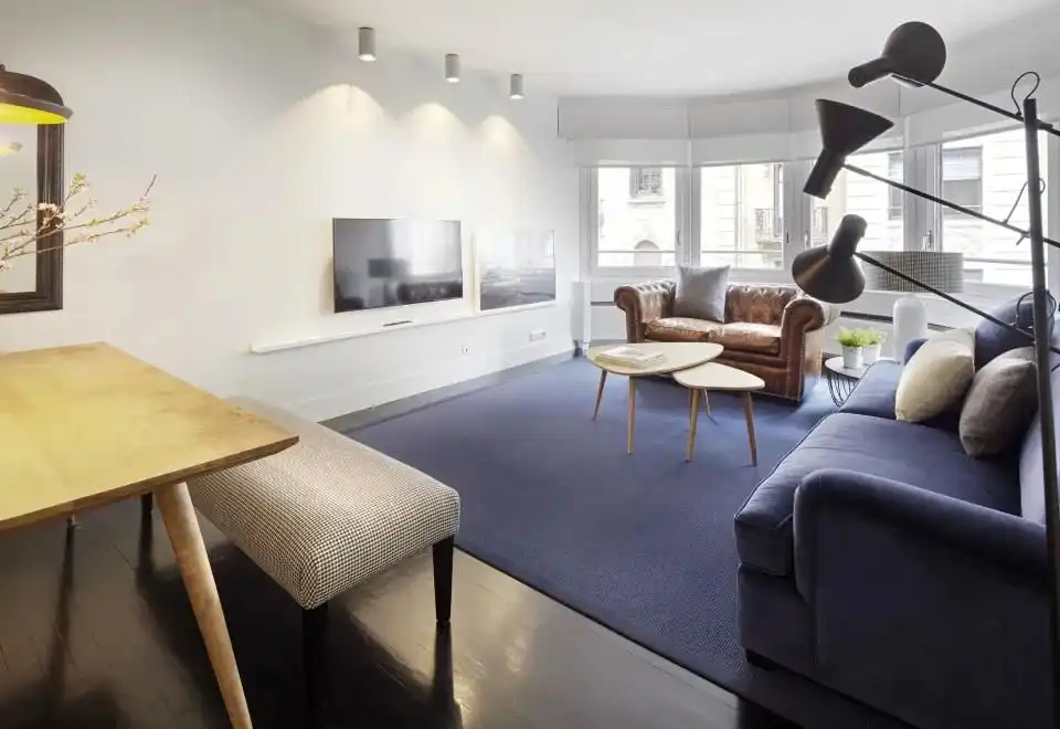 Living room of Flat for rent in Donostia - San Sebastián   with Heating, Furnished and Washing machine