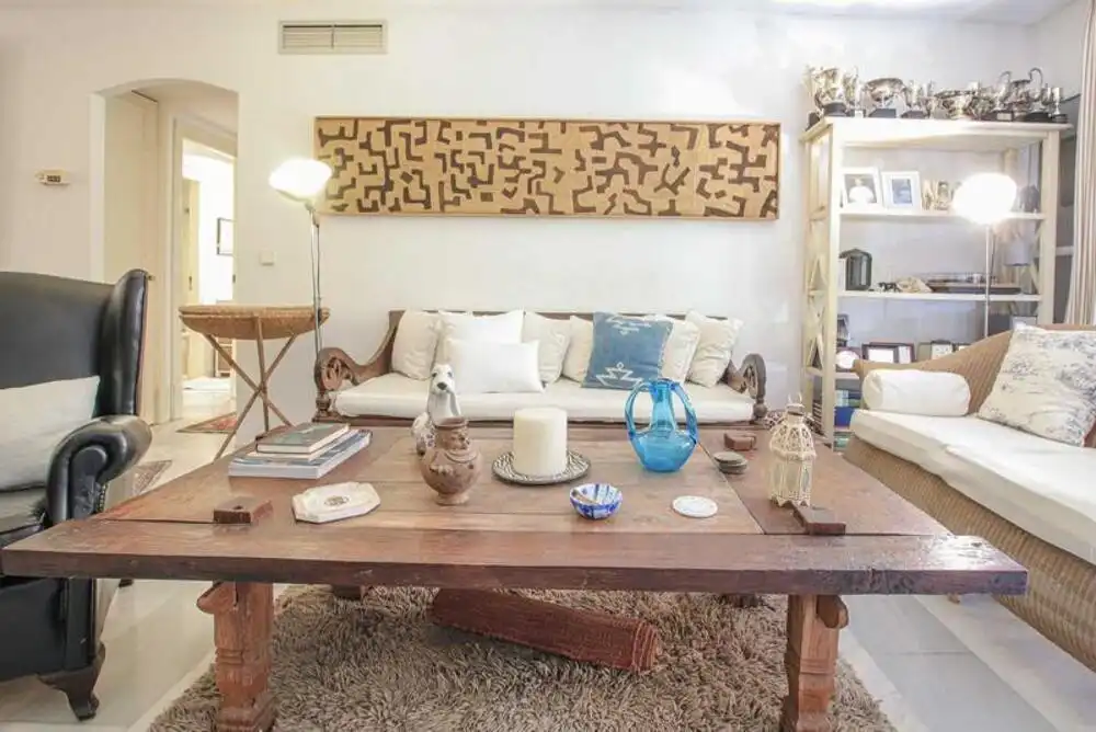Sala de estar de Planta baja en venta en Marbella con Aire acondicionado, Terraza y Piscina