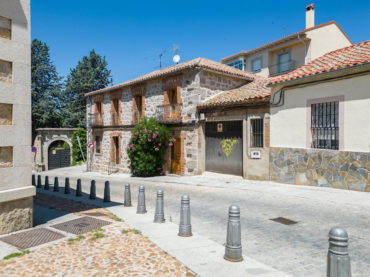 Exterior view of Residential for sale in Ávila Capital