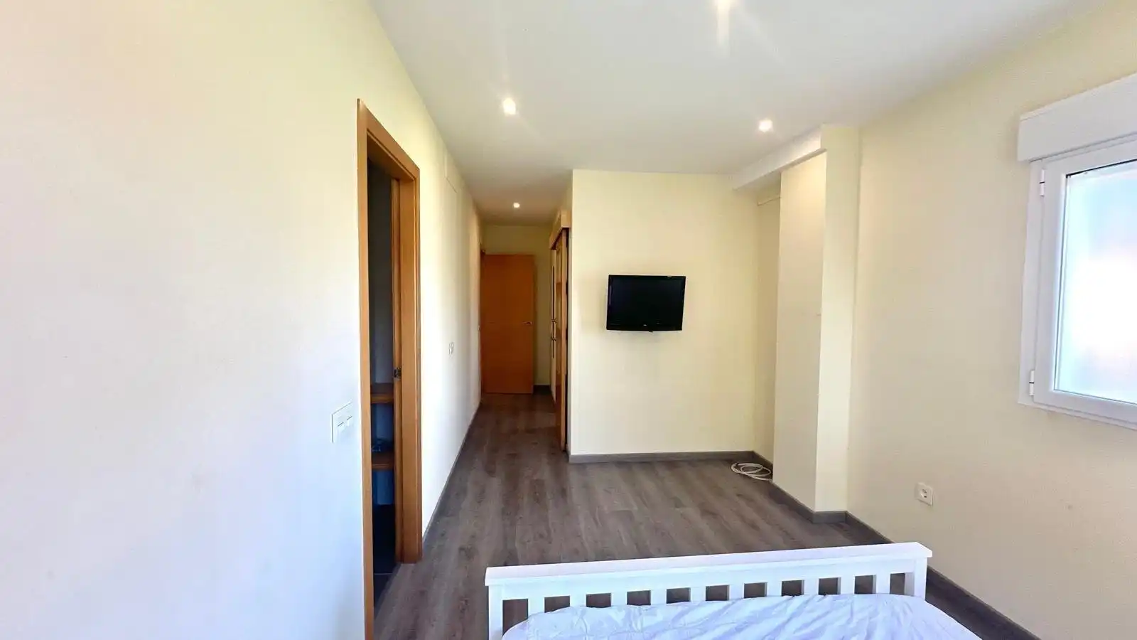 Dormitori de Apartament en venda en Orihuela amb Terrassa i Moblat