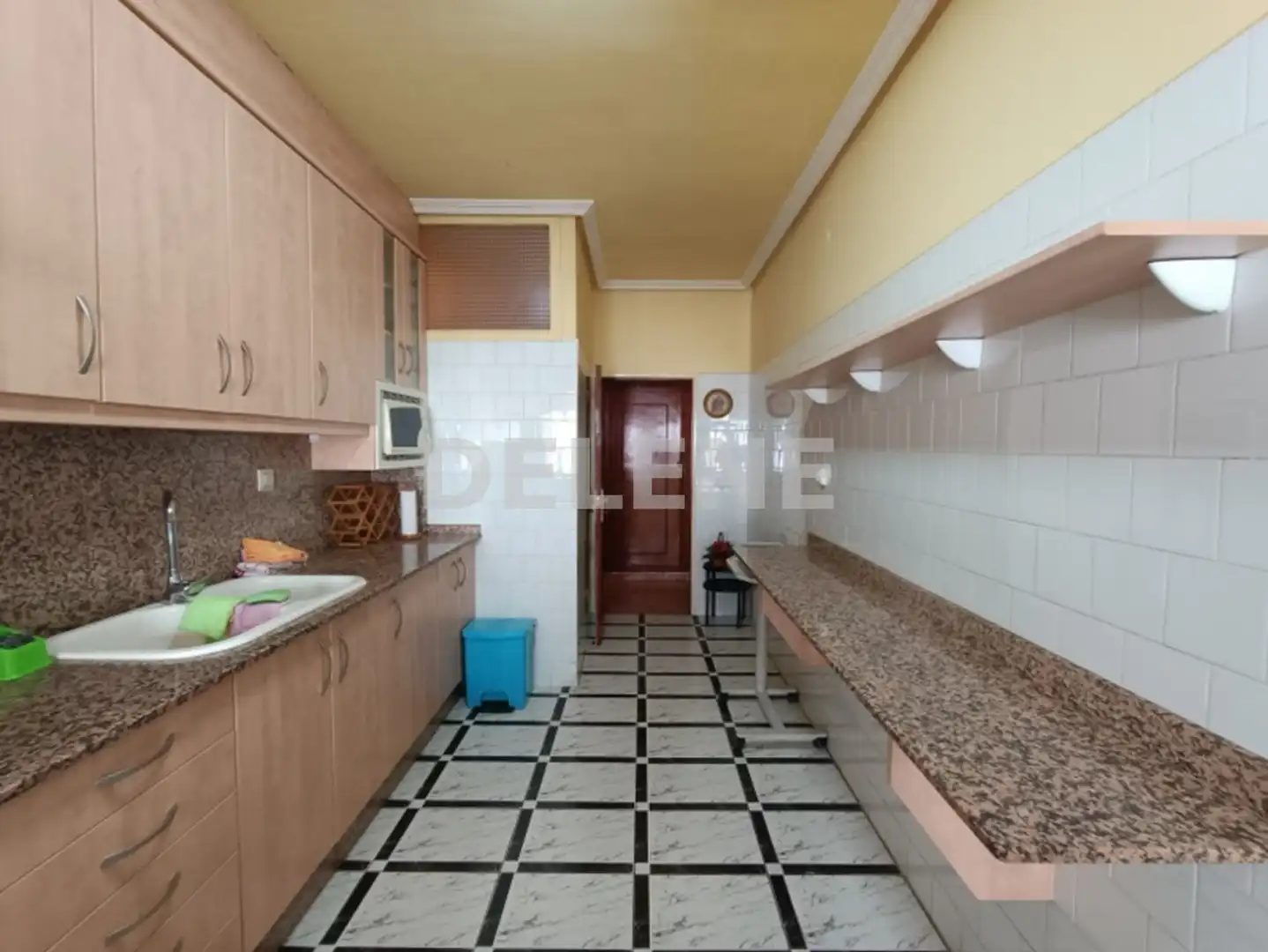 Kitchen of Flat for sale in Hellín  with Air Conditioner, Terrace and Furnished