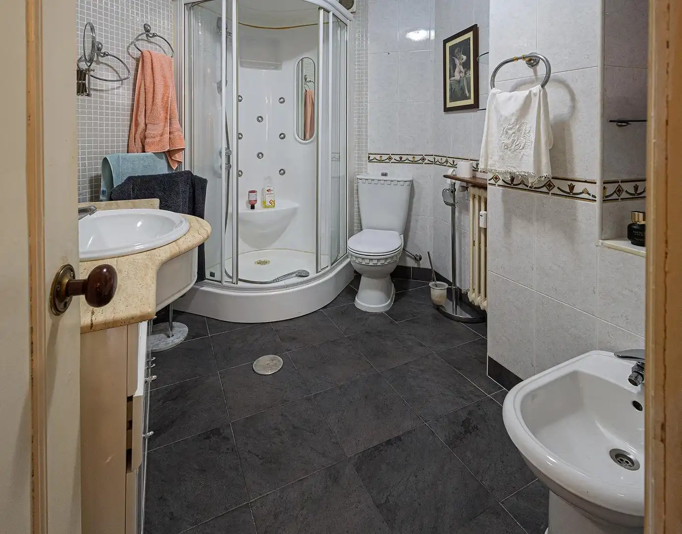 Badezimmer von Wohnung zum Verkauf in Valladolid mit Heizung