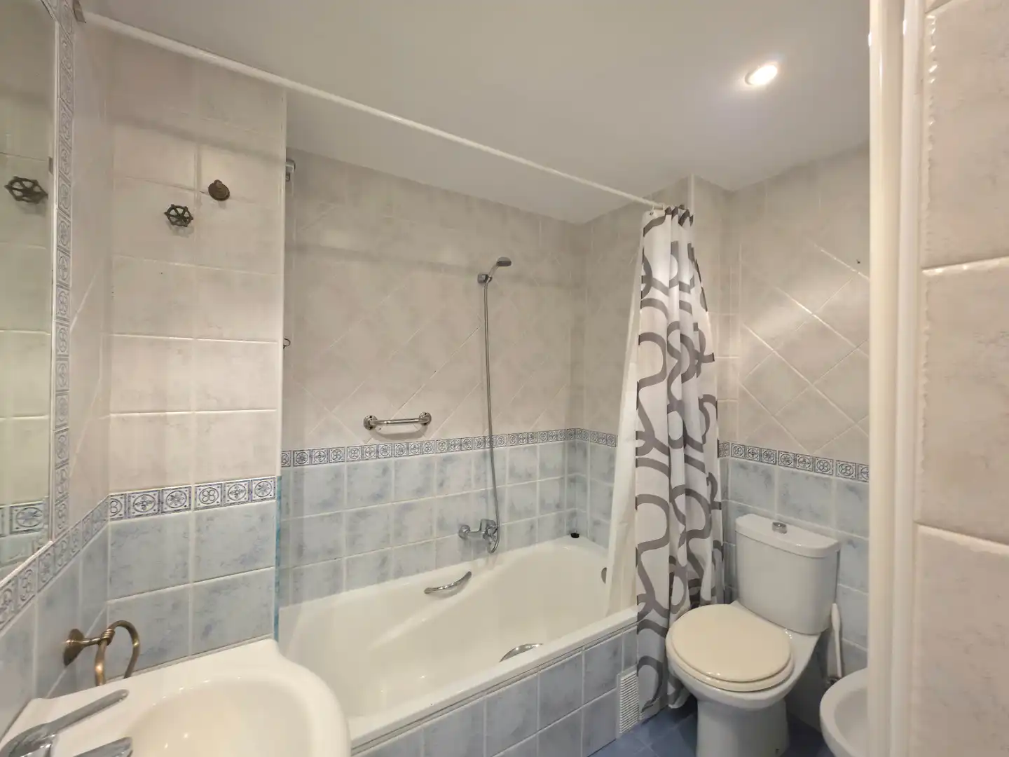 Bathroom of Flat for sale in Alicante / Alacant  with Air Conditioner, Heating and Parquet flooring