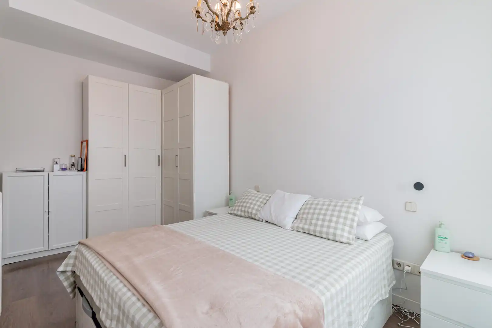 Dormitori de Apartament en venda en Madrid amb Calefacció