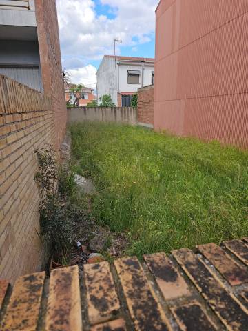 Terreno residencial en Venta en Carrer de l'Urgell en La Plana