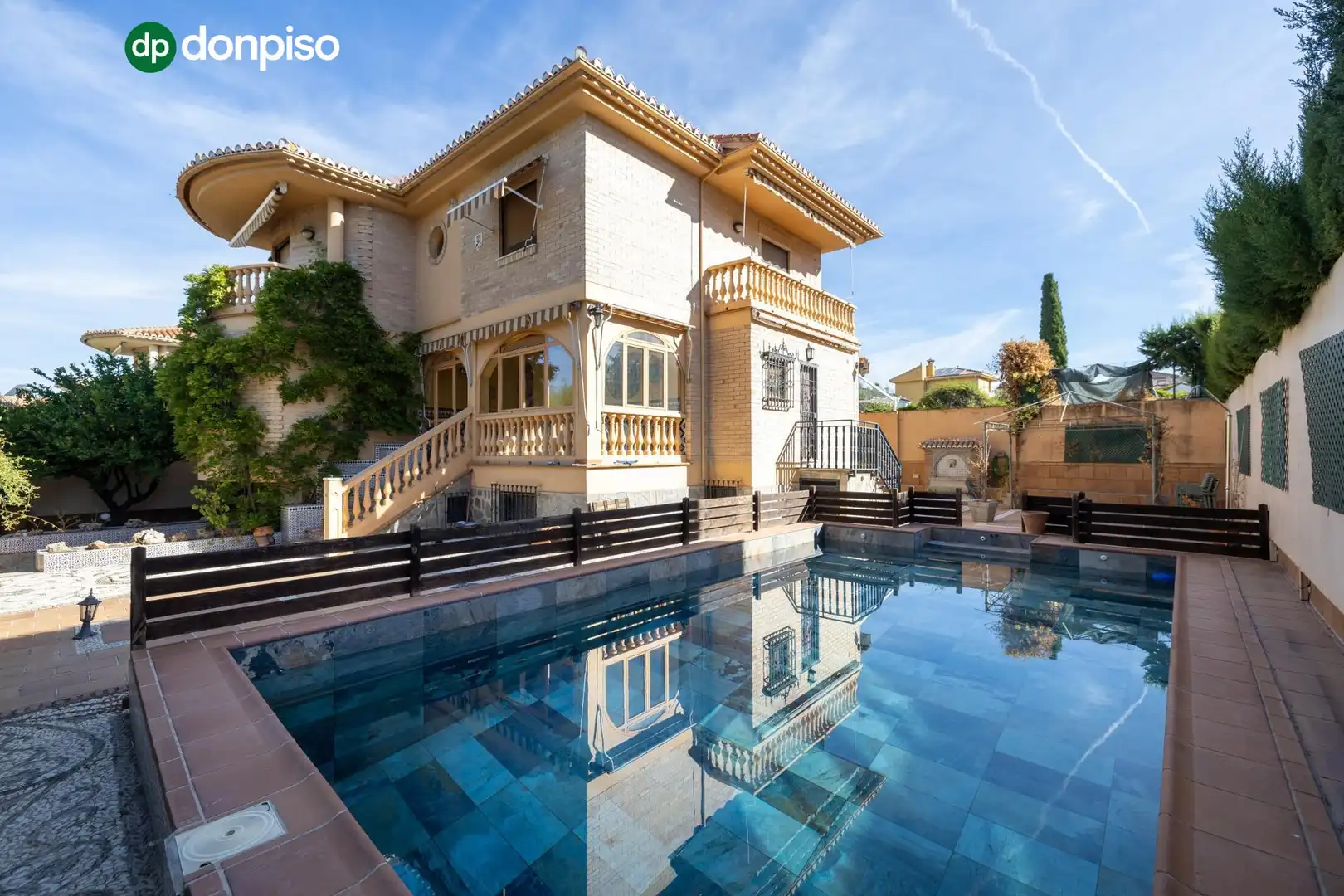 Villa avec terrasse à vendre à Calle VIÑEDOS LOS