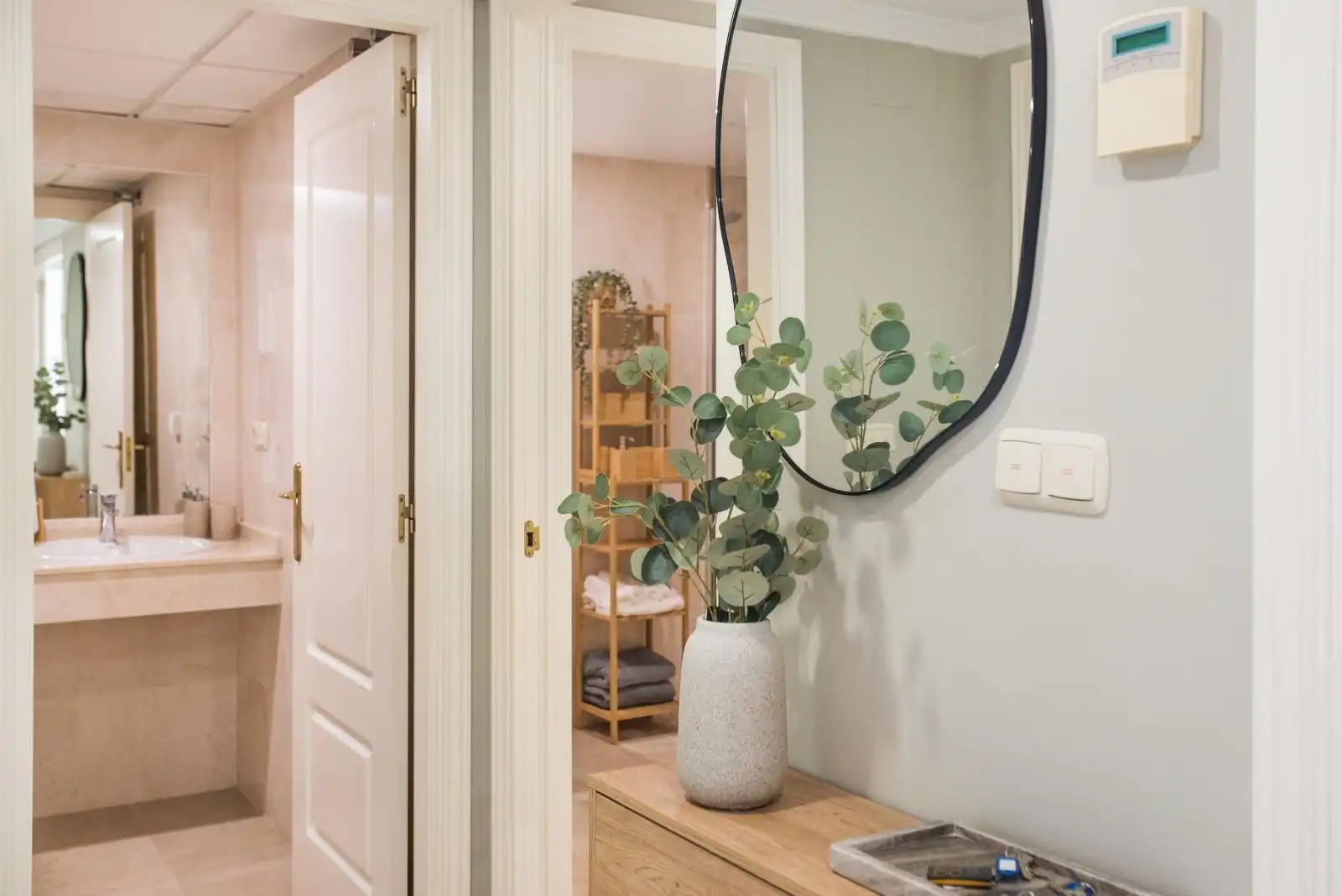 Flat for sale in Marbella  with Air Conditioner, Terrace and Furnished