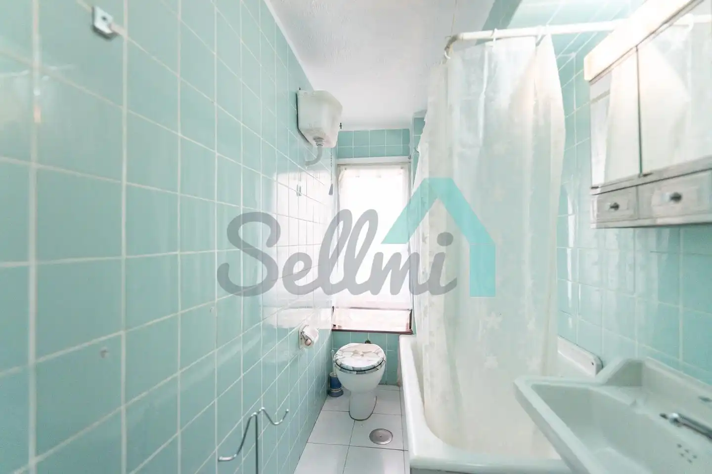 Badezimmer von Wohnung zur Miete in Gijón  mit Heizung, Terrasse und Möbliert