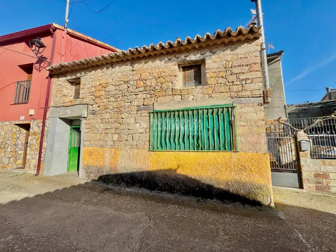 Vista exterior de Finca rústica en venda en Cogolludo amb Traster