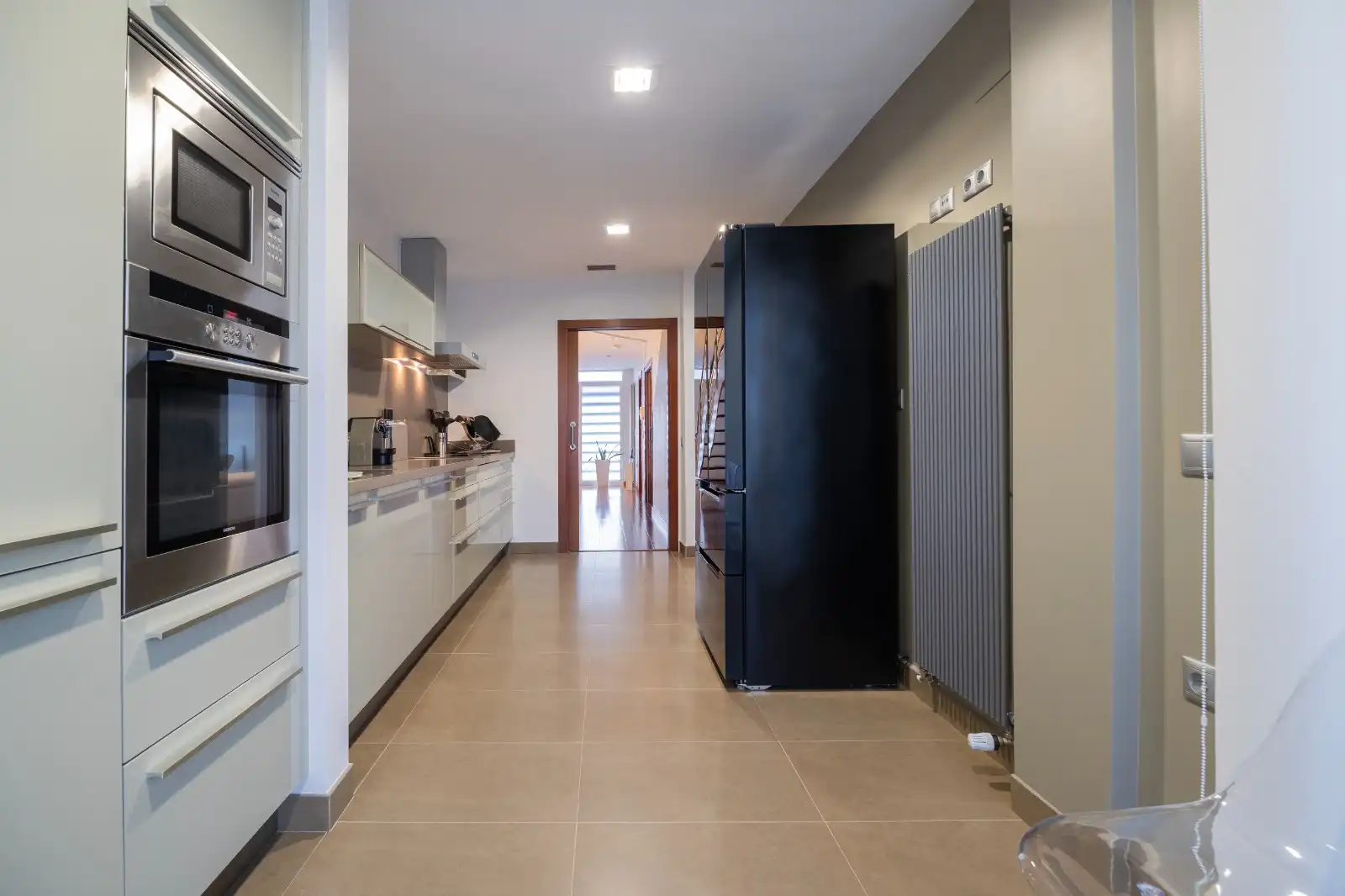 Cuina de Casa adosada en venda en Torrent amb Aire condicionat, Jardí privat i Parquet