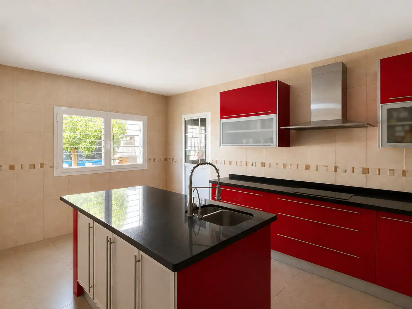 Küche von Haus oder Chalet zur Miete in Almería mit Privatgarten, Terrasse und Schwimmbad