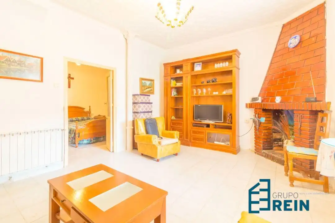 Sala de estar de Casa o chalet en venta en Añover de Tajo con Aire acondicionado, Calefacción y Trastero