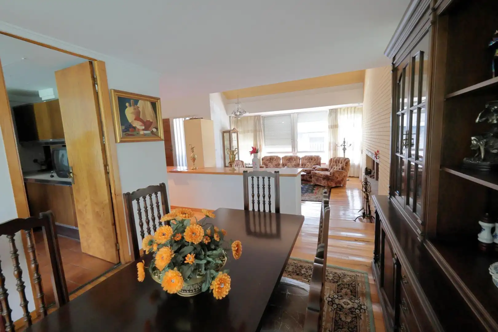 Comedor de Casa adosada en venta en O Barco de Valdeorras   con Calefacción, Piscina y Balcón