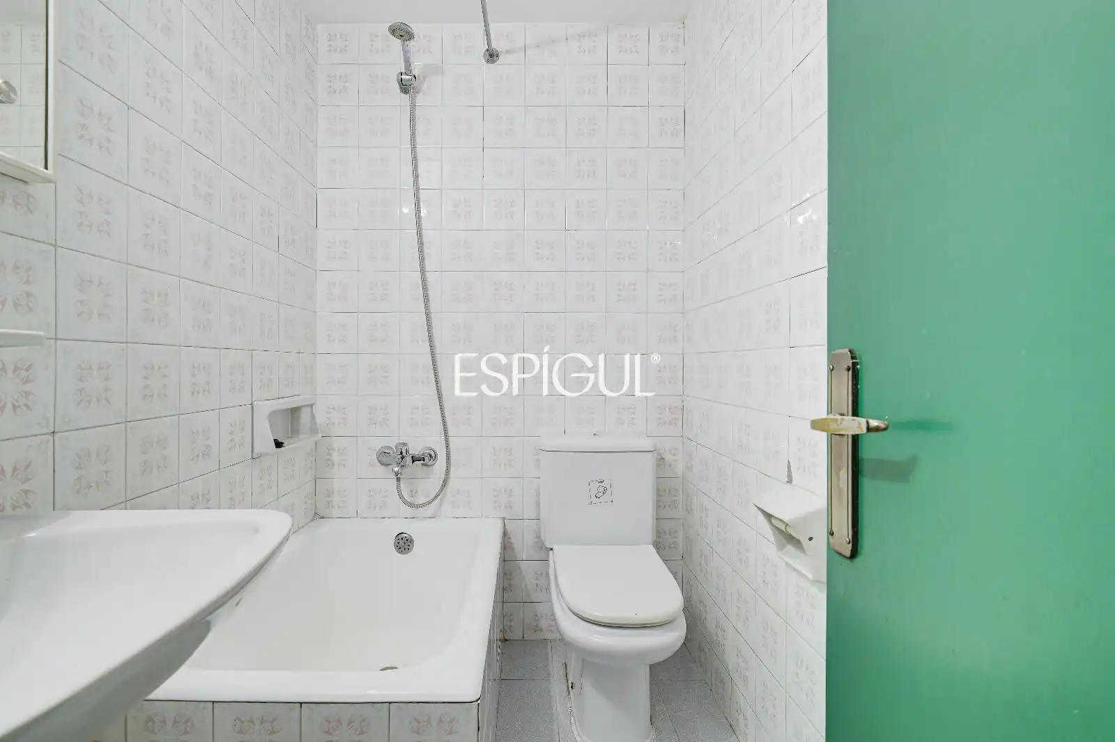 Baño de Piso en venta en Girona con Calefacción, Parquet y Amueblado