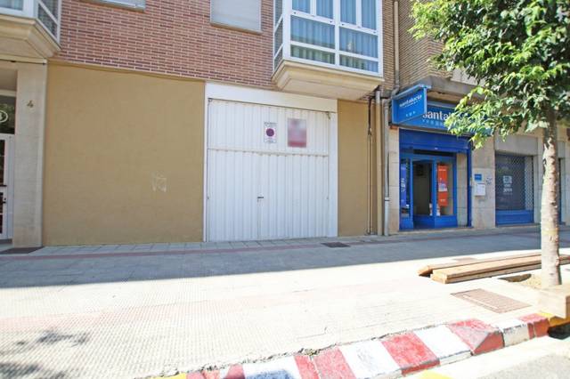 Local comercial en Alquiler en Tafalla - Avenida SANGUESA en Tafalla