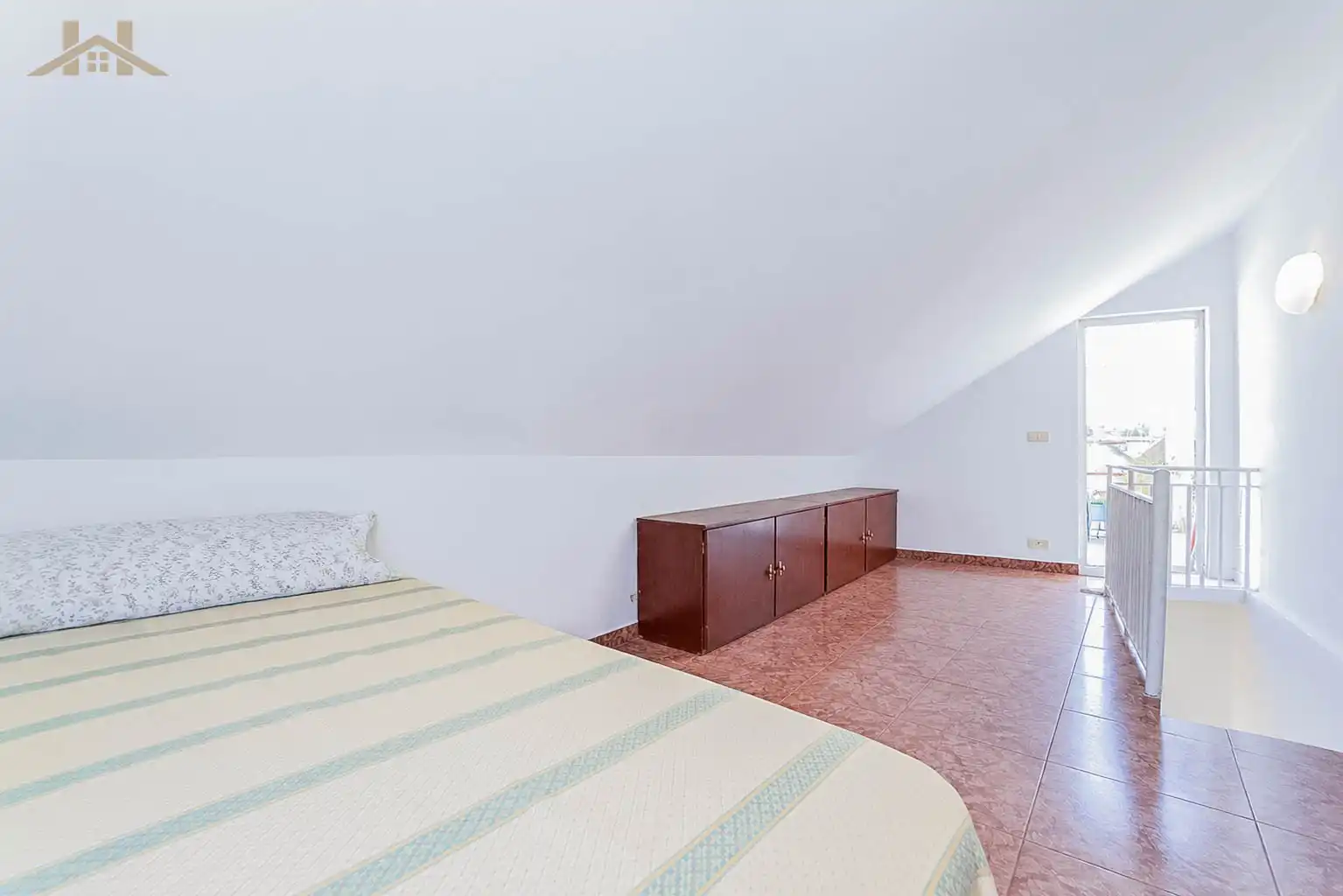 Habitación de Dúplex en venta en Valdemorillo con Calefacción, Terraza y Balcón