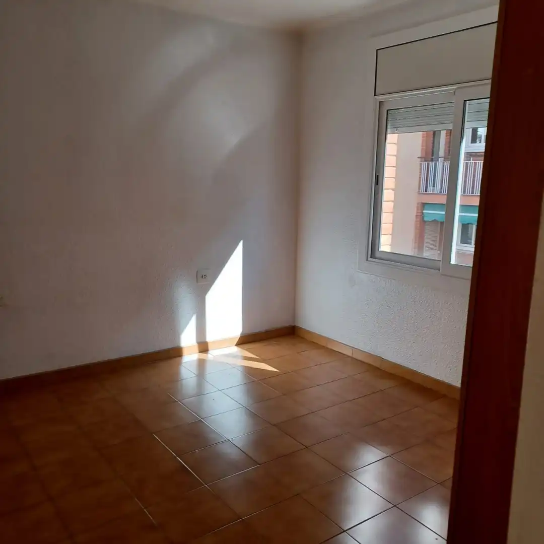 Dormitori de Pis en venda en Terrassa amb Balcó