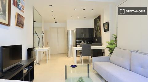 Photo 2 of Study to share in Ciudad Jardín, Madrid