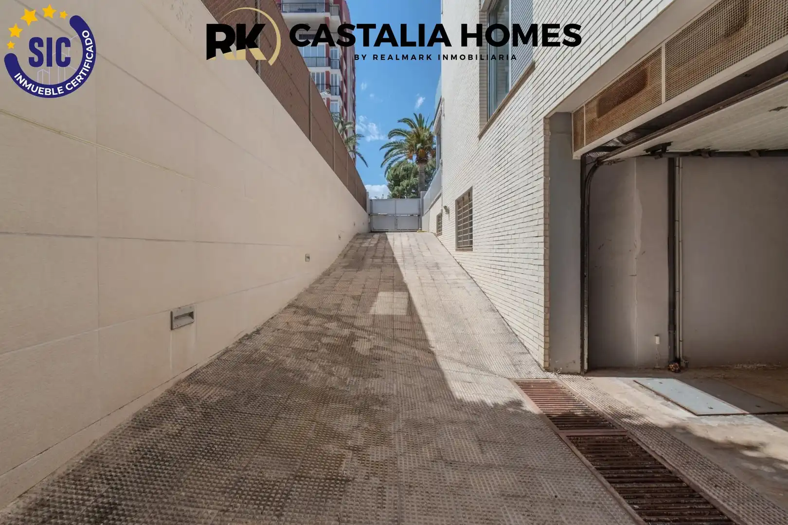 Vista exterior de Casa o xalet en venda en Benicasim / Benicàssim amb Aire condicionat, Calefacció i Jardí privat