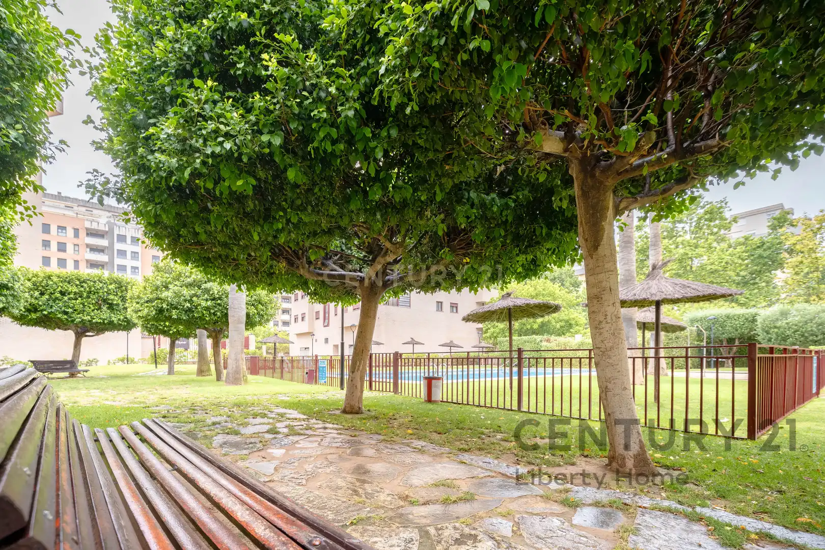 Exterior view of Apartments for rent in Valencia  with Air Conditioner, Private garden and Oven