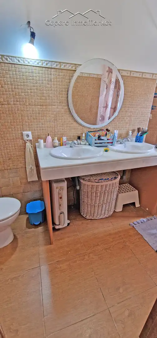 Bany de Casa o xalet en venda en El Puerto de Santa María amb Aire condicionat, Jardí privat i Piscina