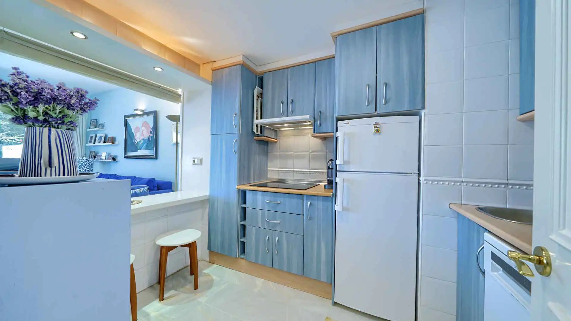 Cocina de Apartamento en venta en Marbella con Aire acondicionado, Terraza y Piscina