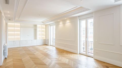 Photo 2 of Flat for sale in C. de Isaac Peral, Gaztambide, Madrid Capital
